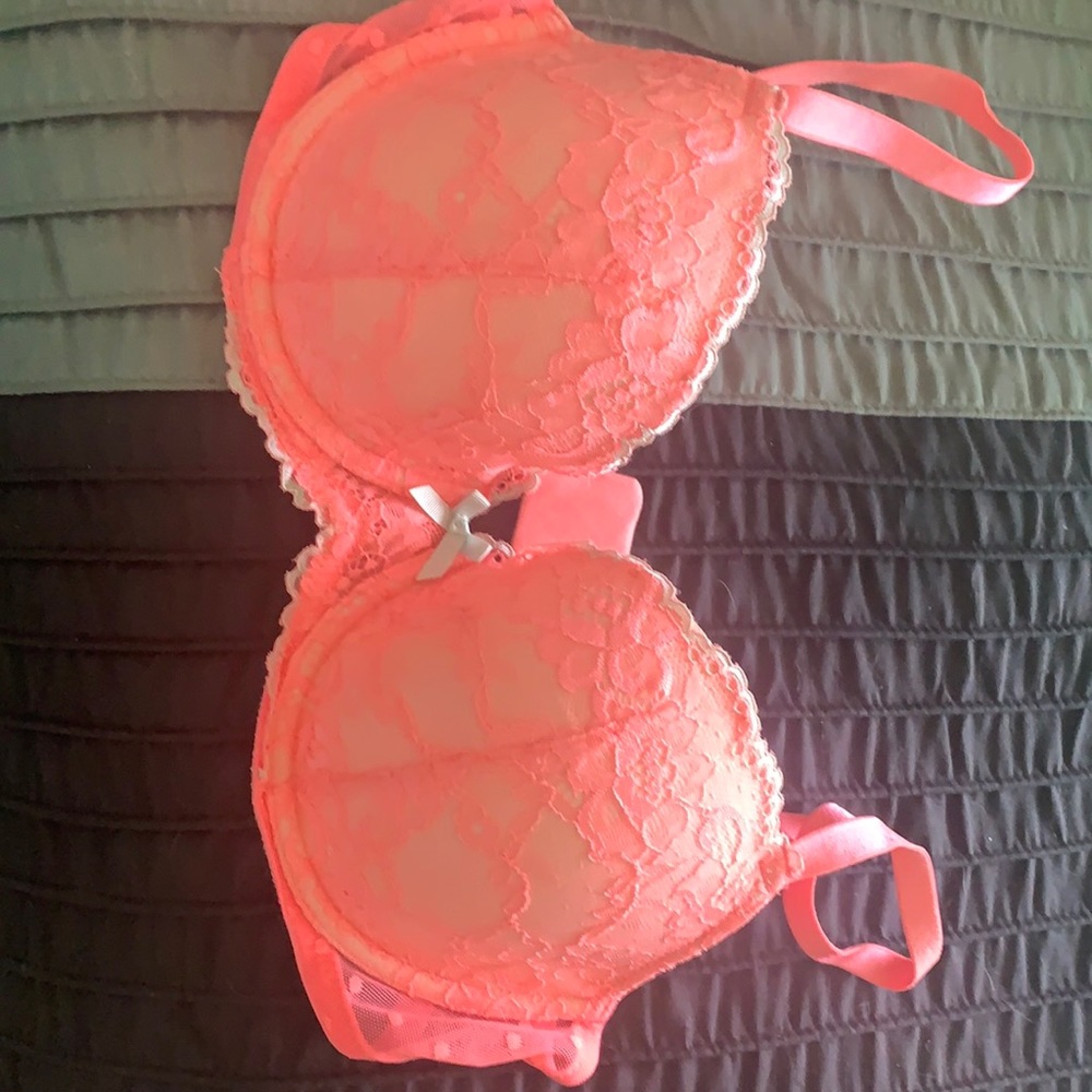 Victoria's Secret Bright Peach Lace Underwire Lined Demi Bra 34 D RN54867